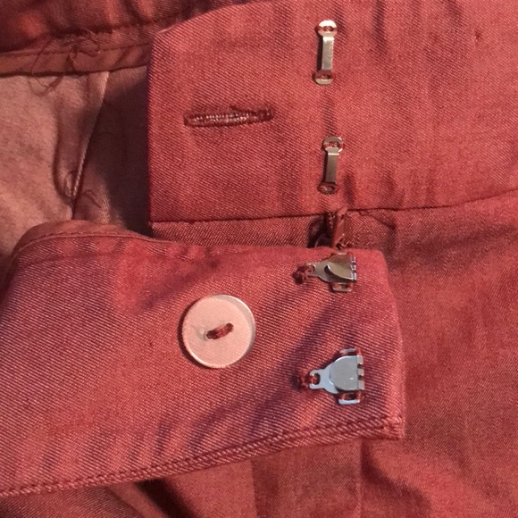 **BNWT**Nine West Wine colored cropped pants - Picture 4 of 4